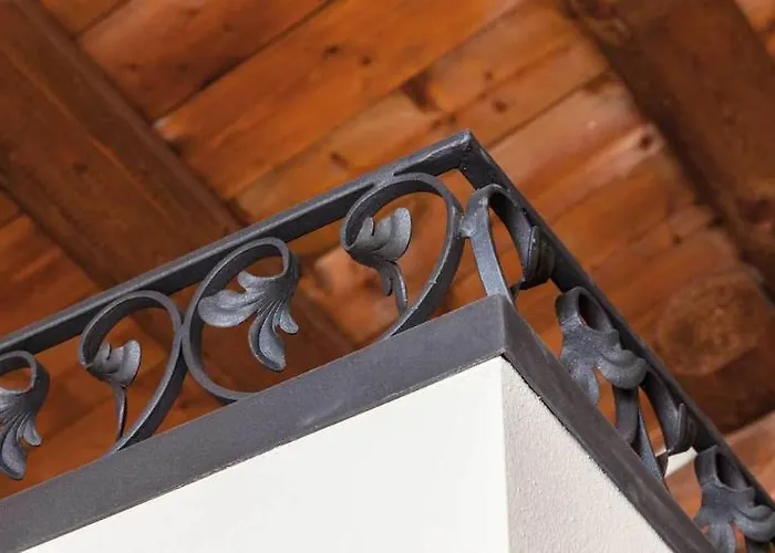 迪亚曼蒂纳公寓酒店 费拉拉